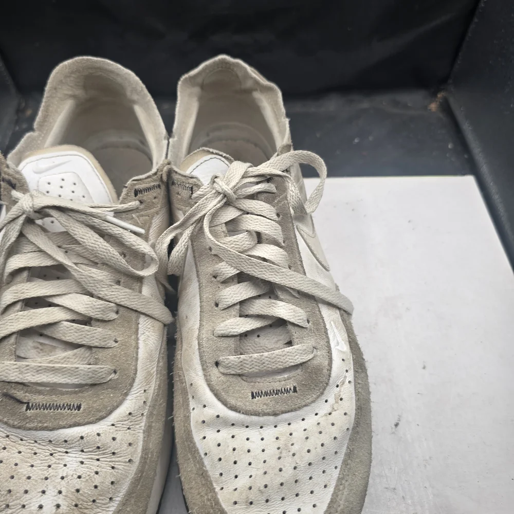 Nike Men's Beige and White Sneakers - Picture 1 of 7